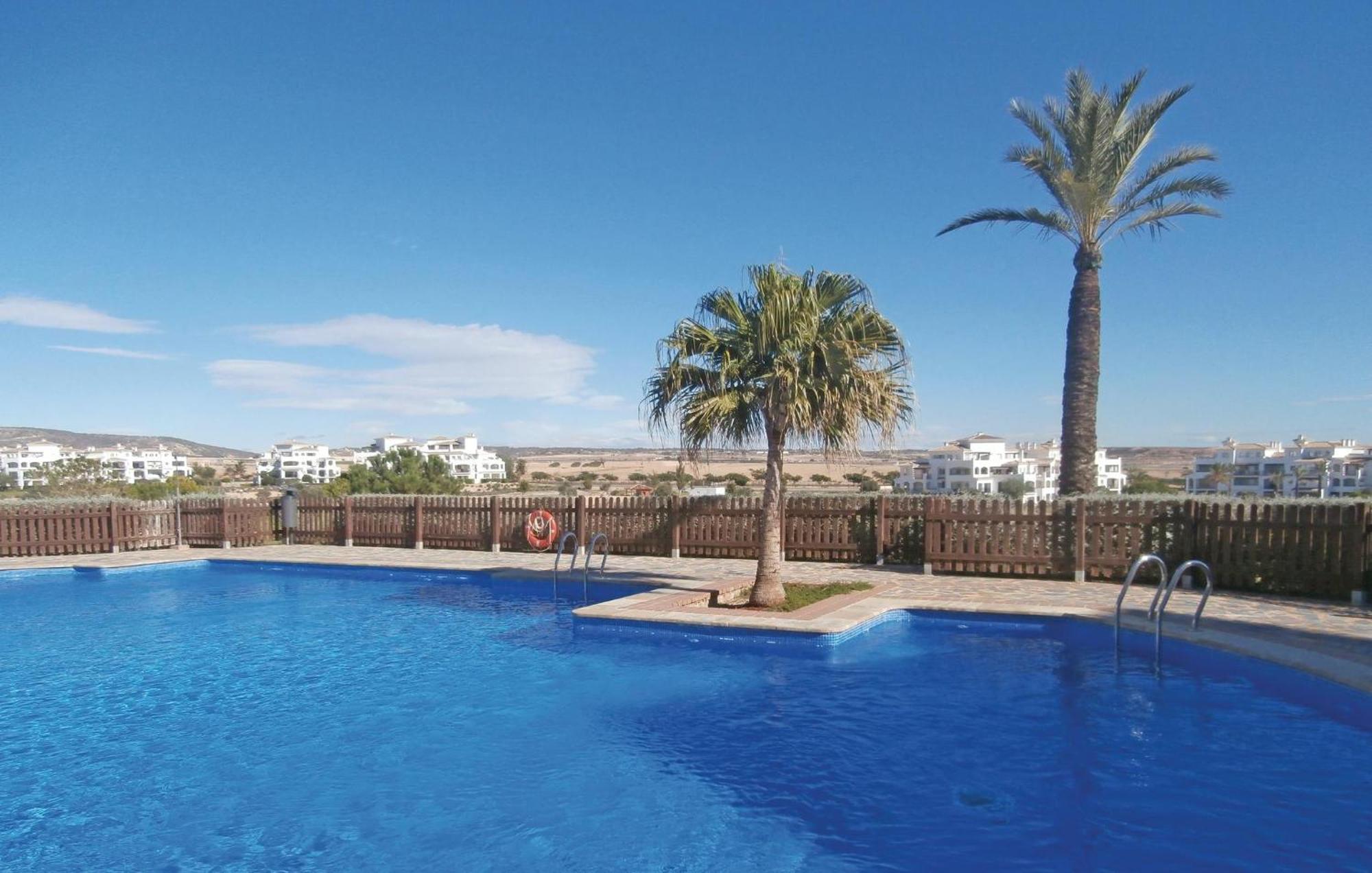 2 Bedroom Beautiful Apartment In Sucina Bagian luar foto